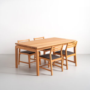 میز ناهارخوری چوبی ساخته شده از چوب مرغوب راش ترکیه